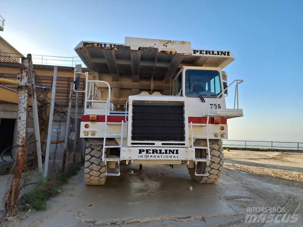 Perlini DP 705 Кар`єрні самоскиди