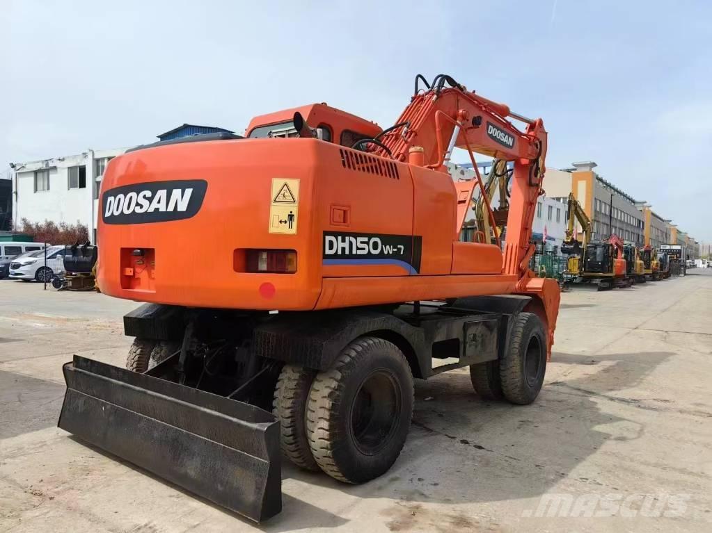 Doosan DH 150 Колісні екскаватори