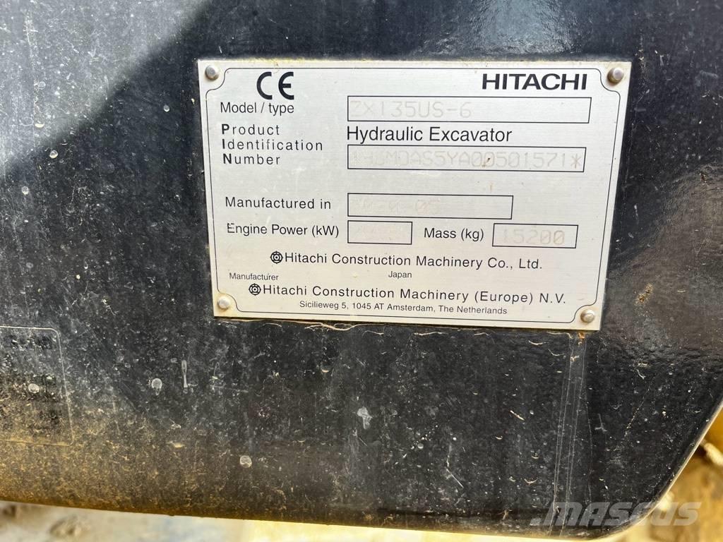 Hitachi ZX135US-6-2P Гусеничні екскаватори