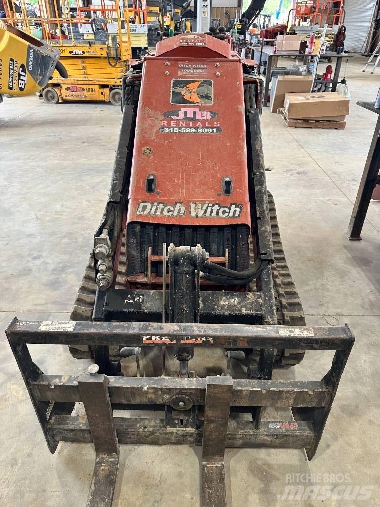 Ditch Witch SK 1050 Міні-навантажувачі