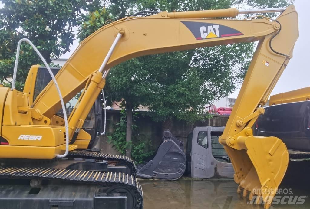 CAT 320 C Гусеничні екскаватори