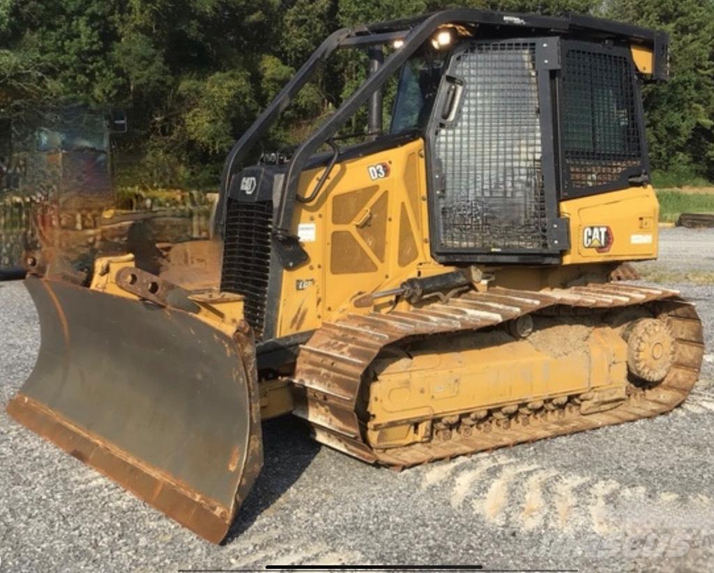 CAT D 3 Гусеничні бульдозери