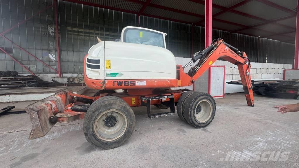 Yanmar TW 85 Колісні екскаватори