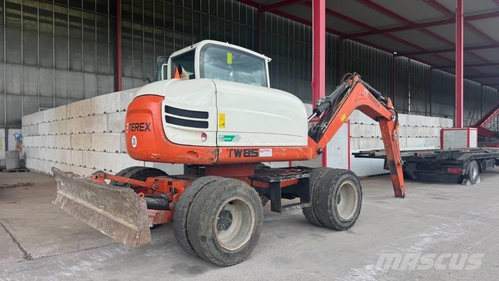 Yanmar TW 85 Колісні екскаватори