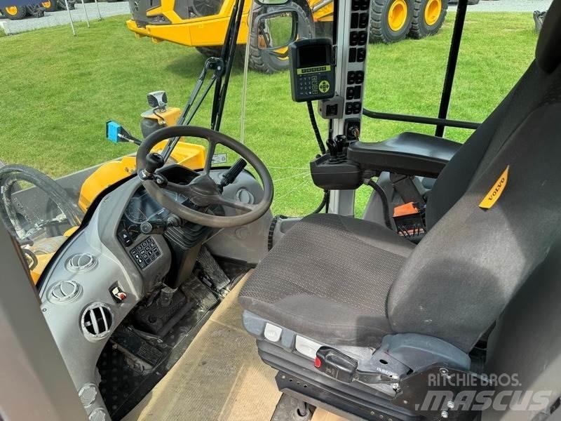 Volvo L 180 H Фронтальні навантажувачі
