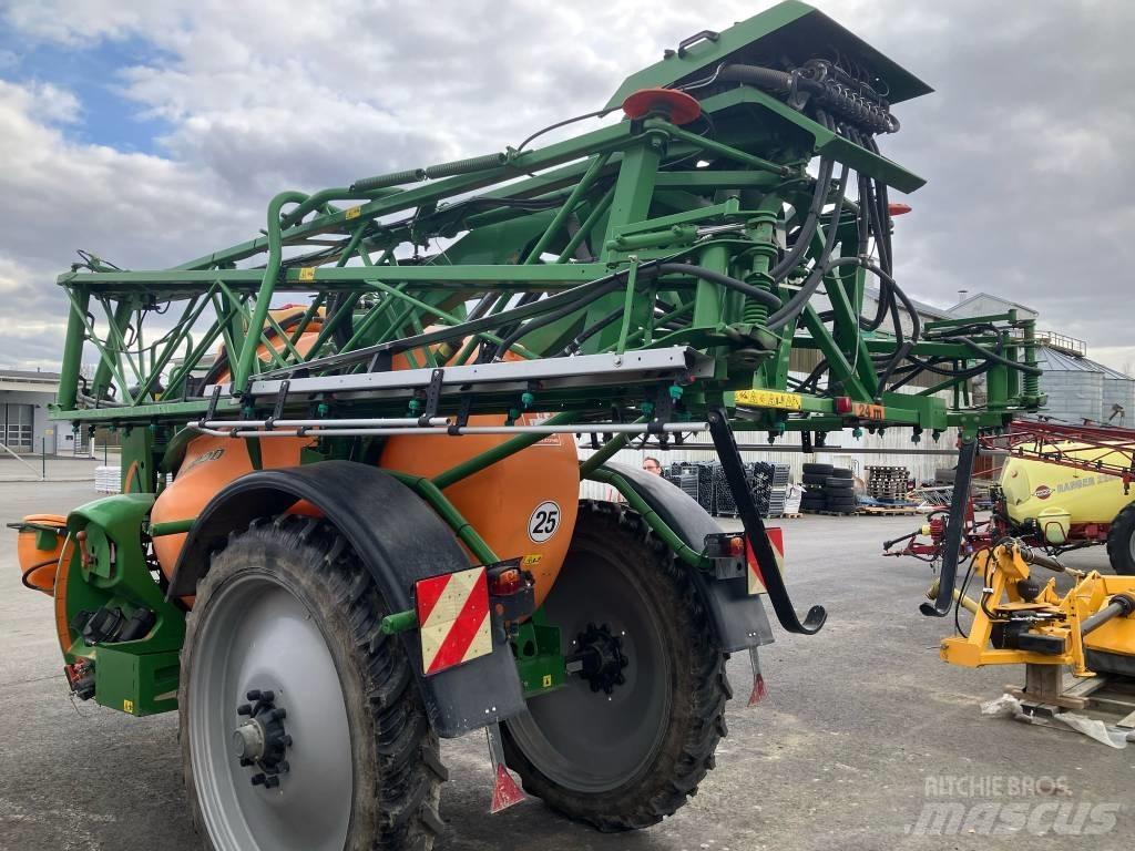 Amazone UX 3200 Причіпні обприскувачі