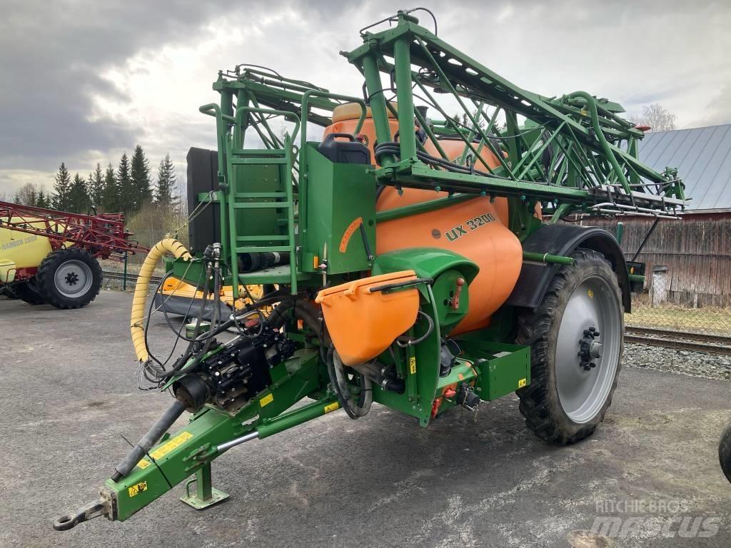 Amazone UX 3200 Причіпні обприскувачі