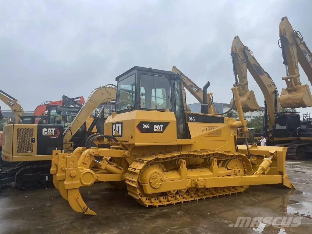 CAT D 6 G Гусеничні бульдозери