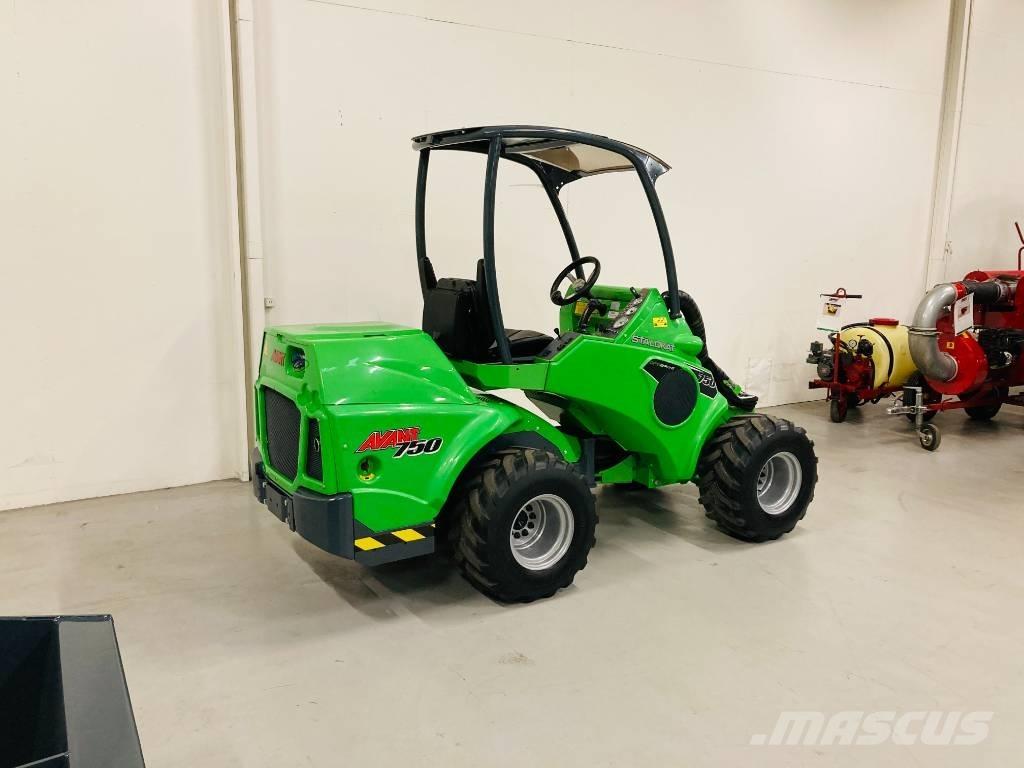 Avant 750 Малі навантажувачі