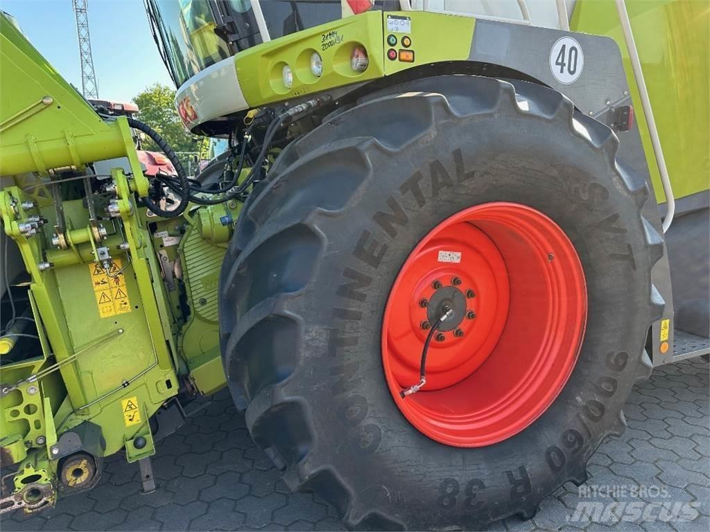 CLAAS Jaguar 970 Фуражні комбайни