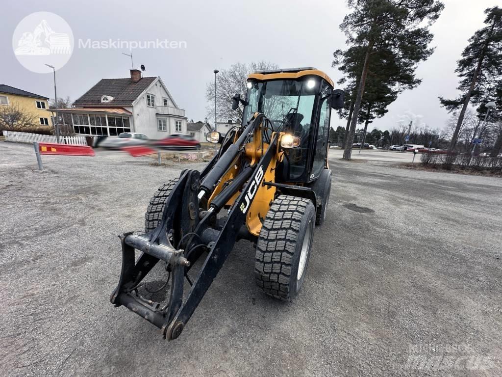 JCB 406 Фронтальні навантажувачі