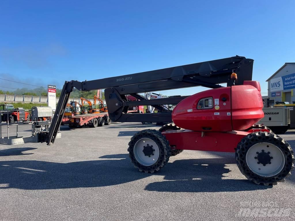 Manitou 200 ATJ Колінчаті підйомники
