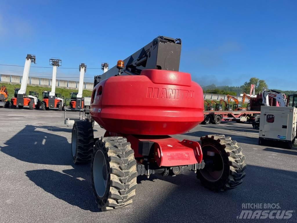 Manitou 200 ATJ Колінчаті підйомники