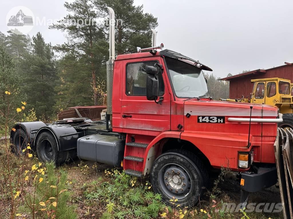 Scania T 143 H Тягачі