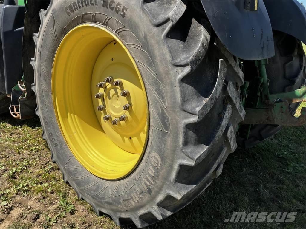 John Deere 6210R Трактори