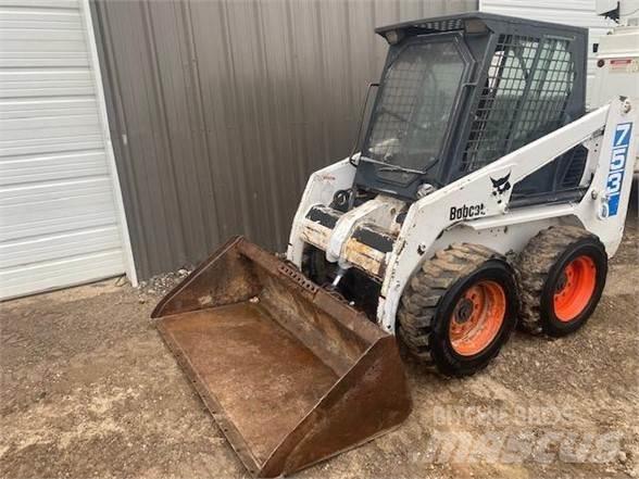 Bobcat 753 Міні-навантажувачі