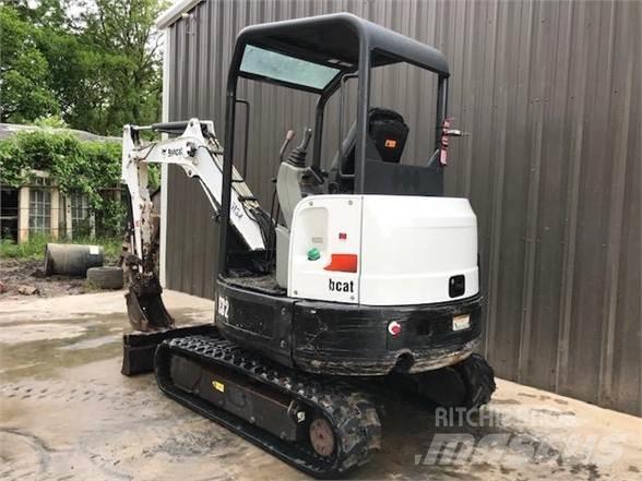 Bobcat E32M Міні-екскаватори < 7т