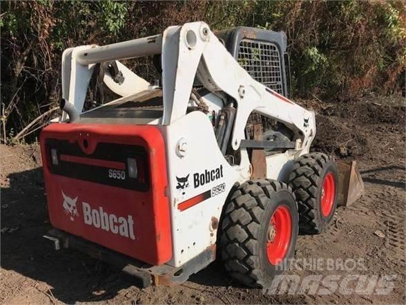 Bobcat S650 Міні-навантажувачі
