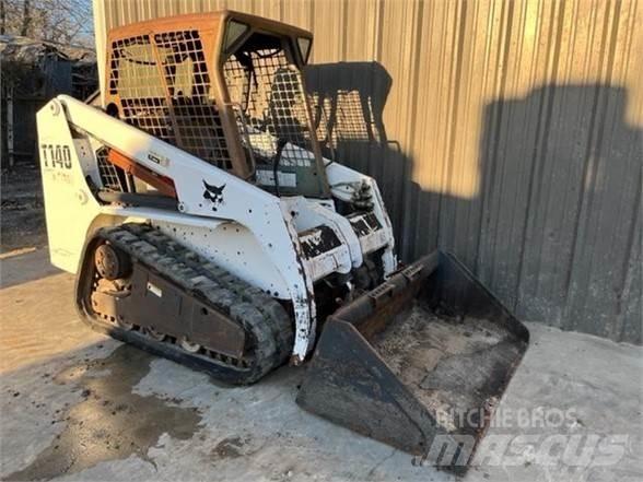 Bobcat T140 Міні-навантажувачі