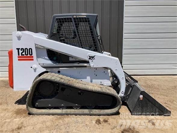 Bobcat T200 Міні-навантажувачі