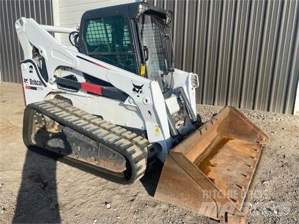 Bobcat T870 Міні-навантажувачі