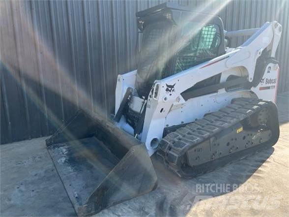 Bobcat T870 Міні-навантажувачі