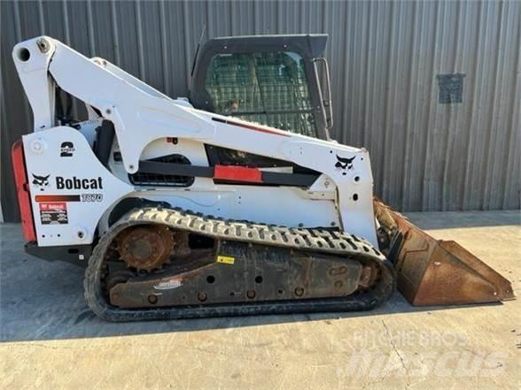 Bobcat T870 Міні-навантажувачі