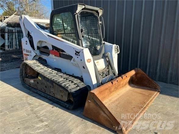 Bobcat T870 Міні-навантажувачі