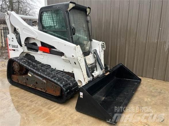 Bobcat T870 Міні-навантажувачі