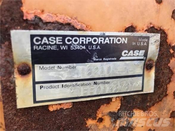 CASE 621D Фронтальні навантажувачі