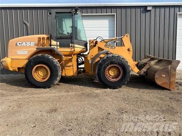 CASE 621D Фронтальні навантажувачі