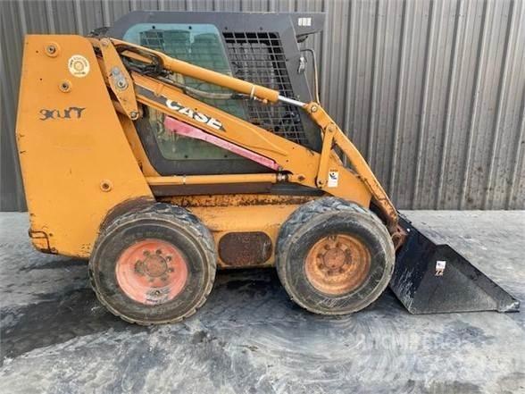 CASE 90XT Міні-навантажувачі