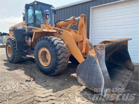 CASE 921C Фронтальні навантажувачі