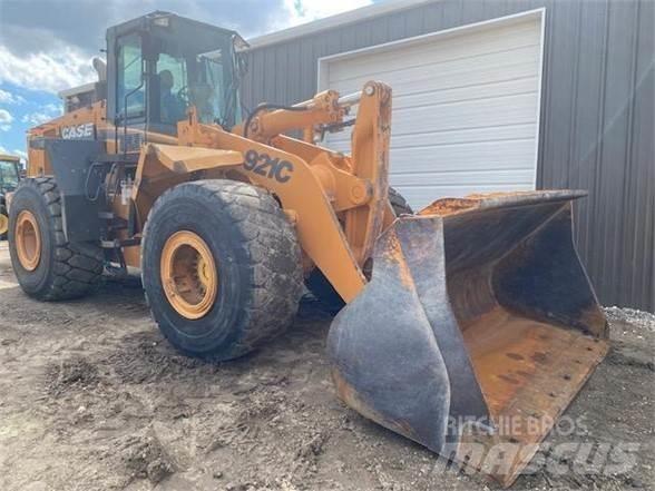 CASE 921C Фронтальні навантажувачі