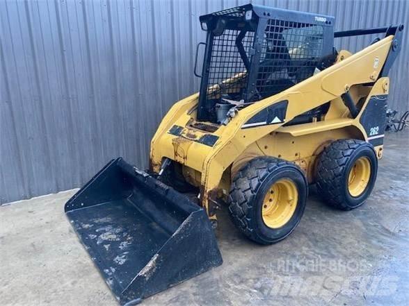 CAT 262 Міні-навантажувачі