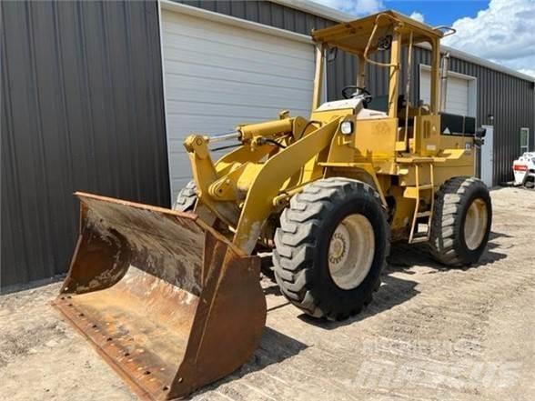 CAT 924F Фронтальні навантажувачі