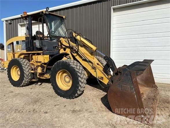 CAT 924G Фронтальні навантажувачі