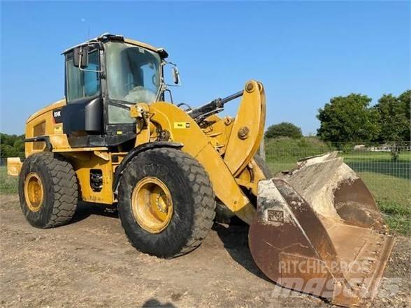 CAT 924K Фронтальні навантажувачі