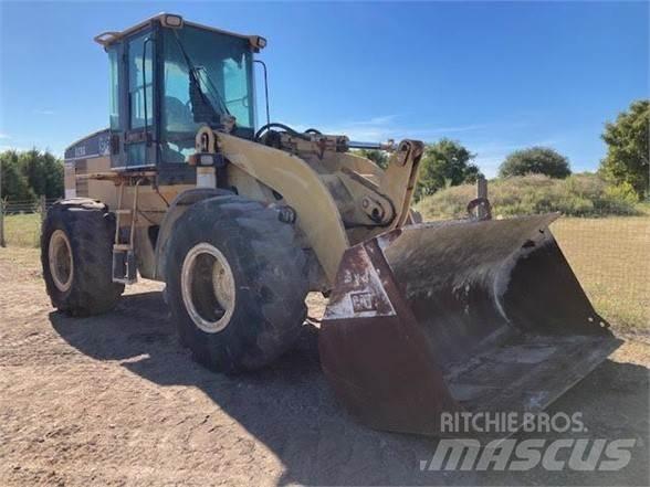 CAT 928G Фронтальні навантажувачі