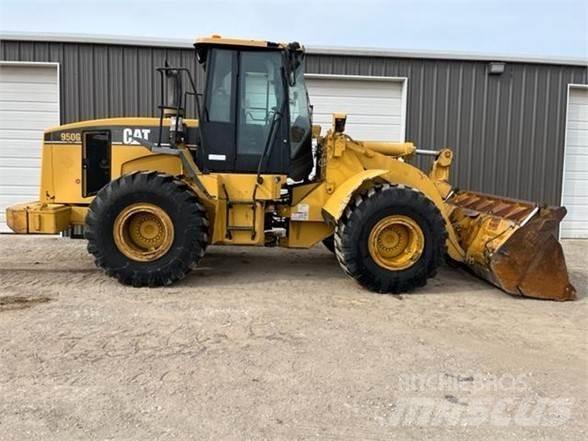 CAT 950 Фронтальні навантажувачі