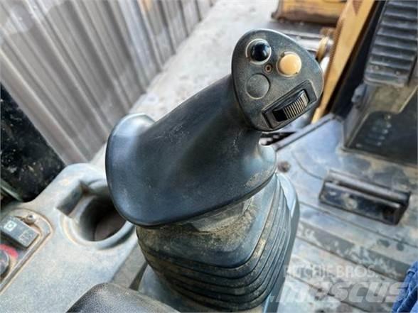 CAT D3K2 Гусеничні бульдозери
