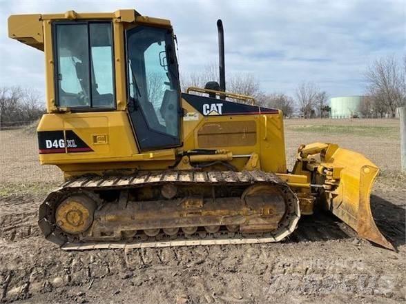 CAT D4G XL Гусеничні бульдозери