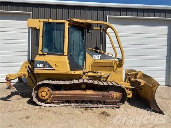 CAT D4G XL Гусеничні бульдозери