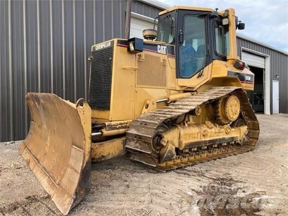 CAT D5M Гусеничні бульдозери