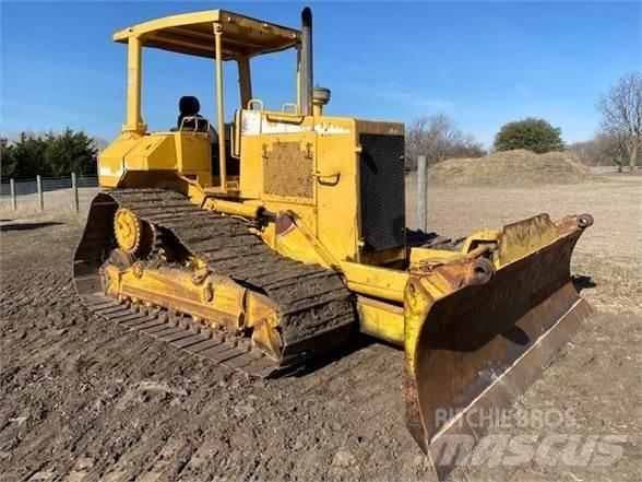 CAT D5M LGP Гусеничні бульдозери