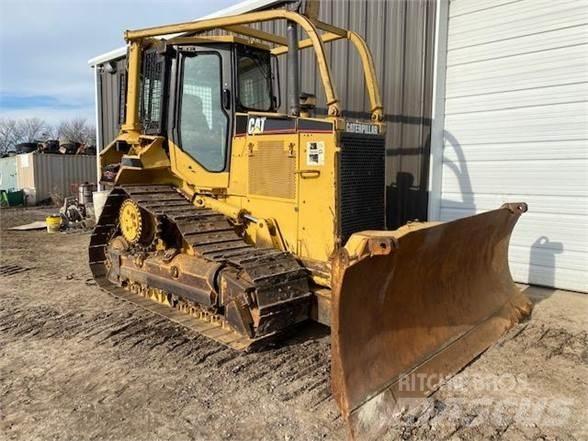 CAT D5M XL Гусеничні бульдозери