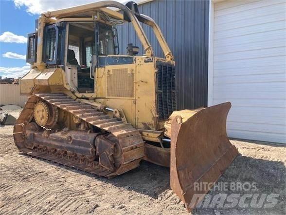 CAT D5M XL Гусеничні бульдозери