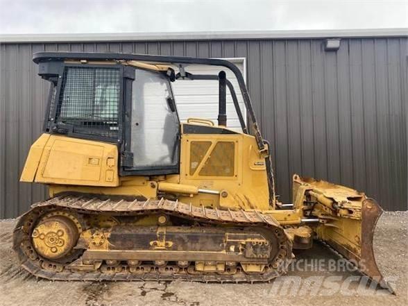 CAT D6K Гусеничні бульдозери