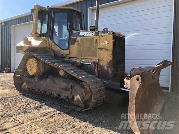 CAT D6M XL Гусеничні бульдозери