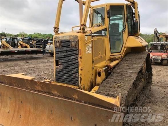 CAT D6N XL Гусеничні бульдозери